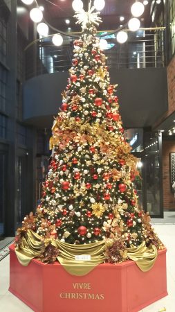 横浜ビブレのクリスマスツリー