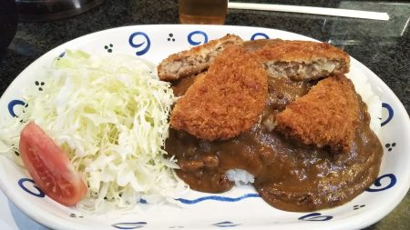 メンチカツカレー