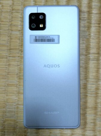 AQUOS sense6